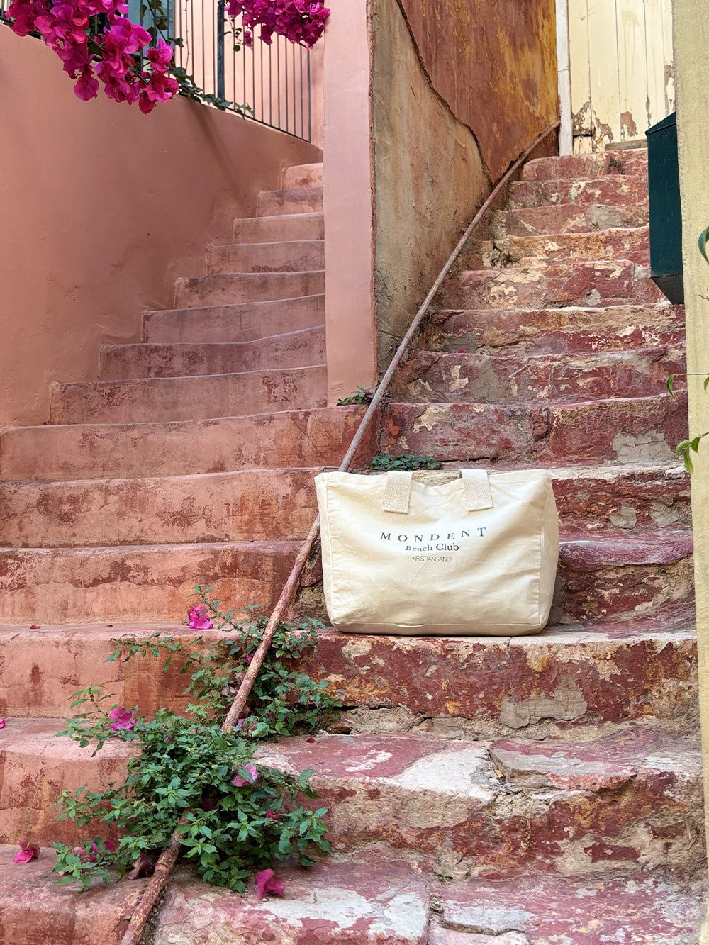 Beach Club Canvas Tote bag